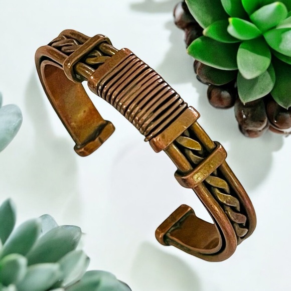 Vintage Jewelry - Bold Vintage Solid Copper Cuff Bracelet With Decorative Details